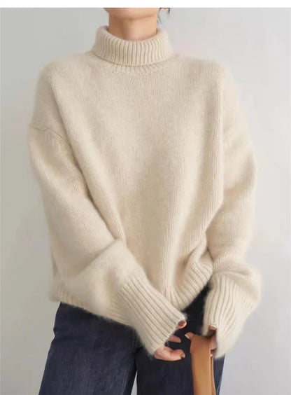 Beige Turtleneck Vintertröja