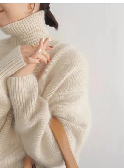 Beige Turtleneck Vintertröja